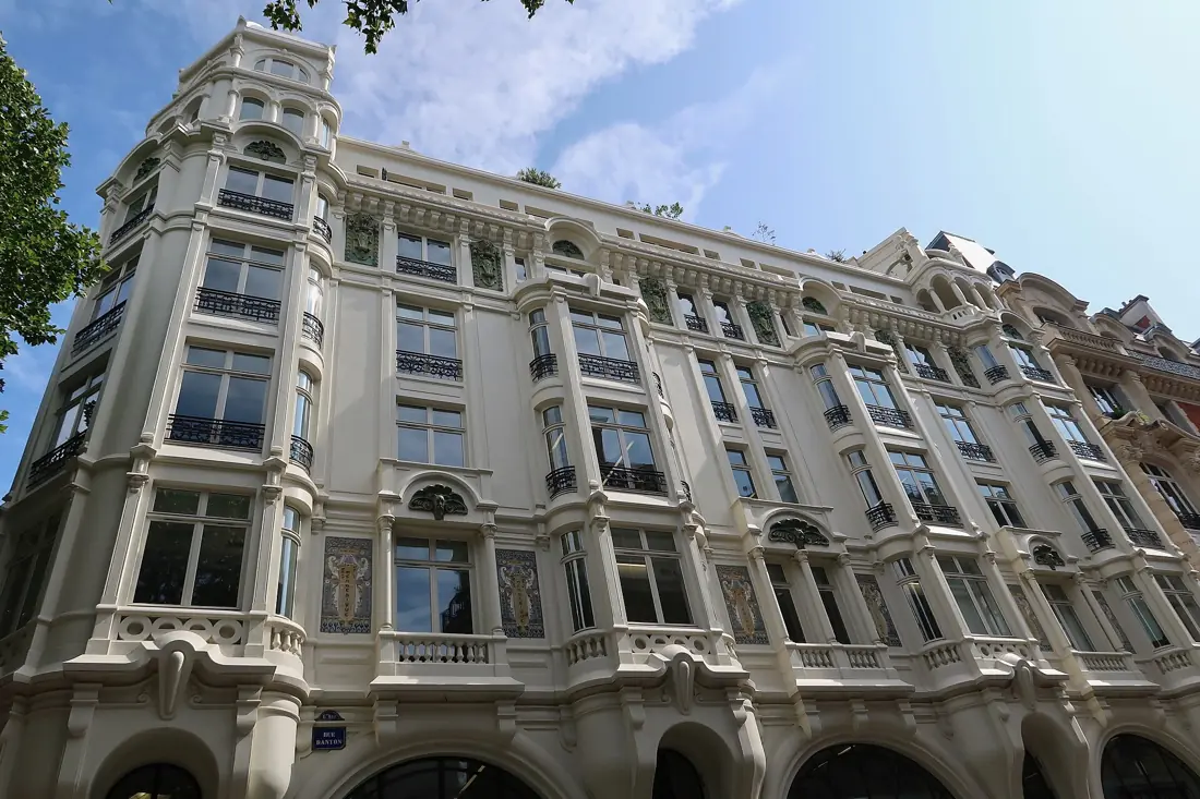 Immeuble Hennebique, siège de l'entreprise : le béton armé en vitrine.