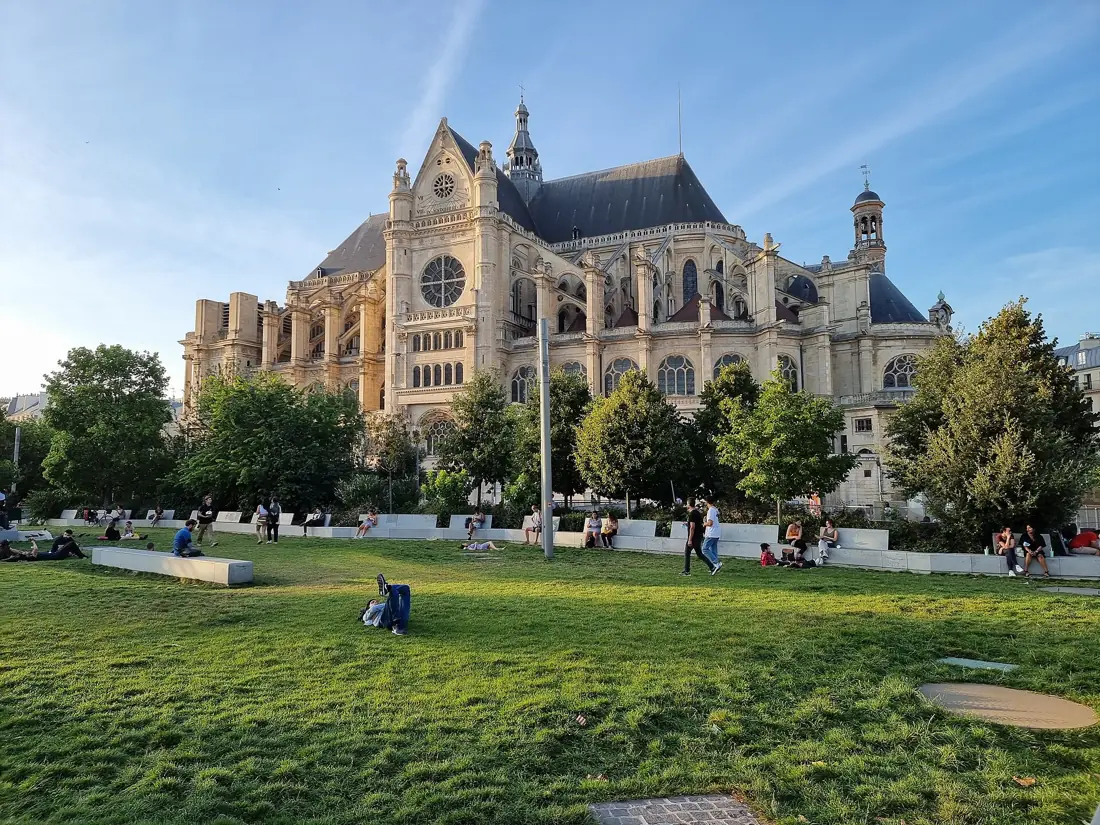 Saint-Eustache : un plan et une structure gothiques, un décor Renaissance.
